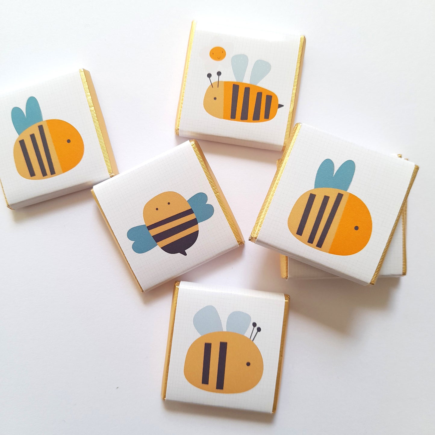 Bee-Themed Personalised Chocolate Favours – Custom Party Treats for Birthdays & Baby Showers (pack of 25)
