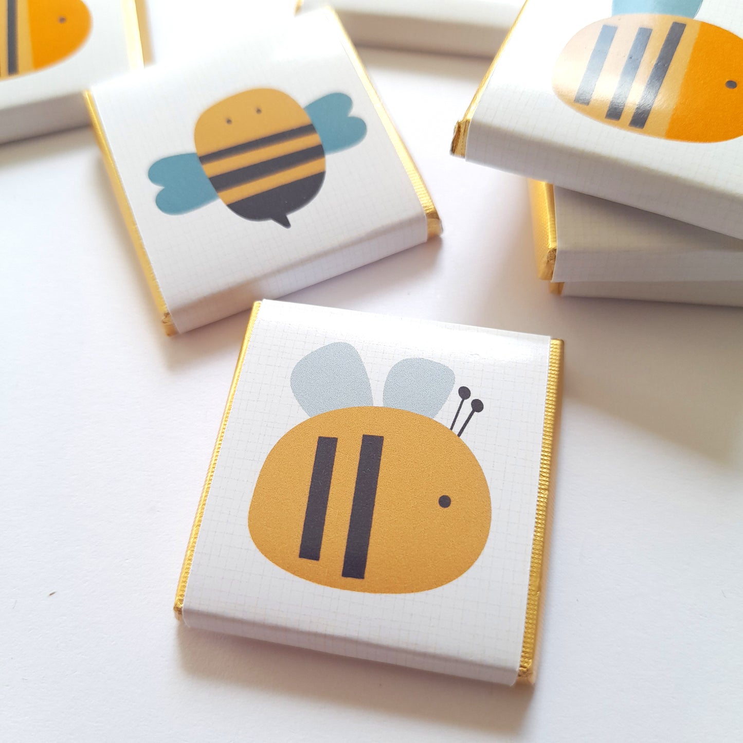 Bee-Themed Personalised Chocolate Favours – Custom Party Treats for Birthdays & Baby Showers (pack of 25)