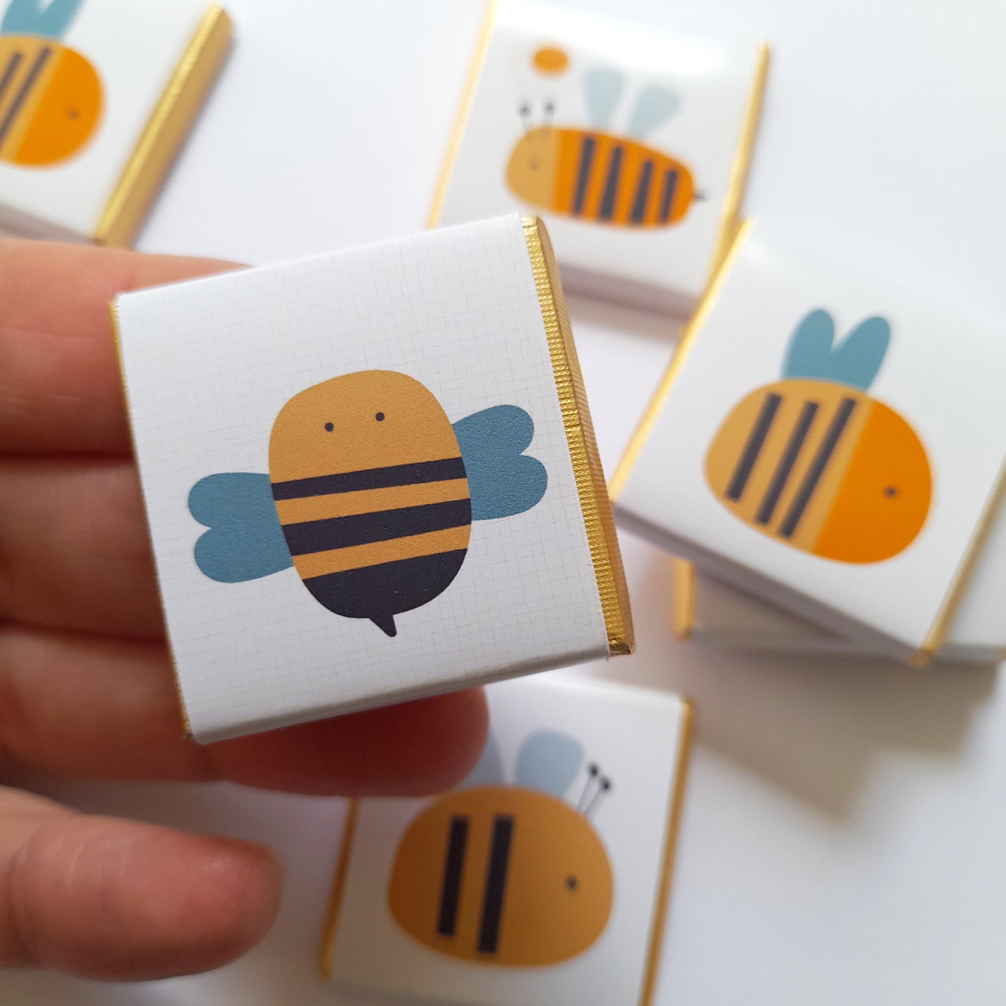 Bee-Themed Personalised Chocolate Favours – Custom Party Treats for Birthdays & Baby Showers (pack of 25)