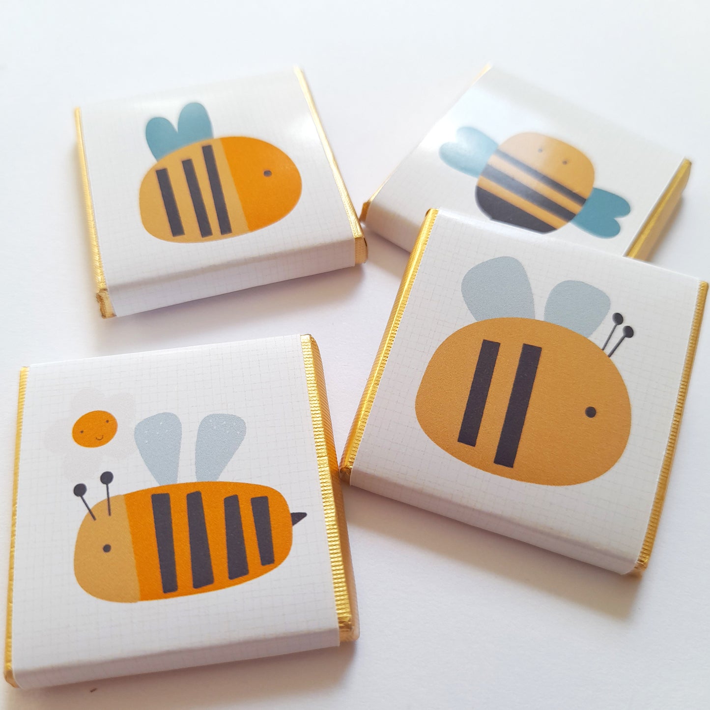 Bee-Themed Personalised Chocolate Favours – Custom Party Treats for Birthdays & Baby Showers (pack of 25)