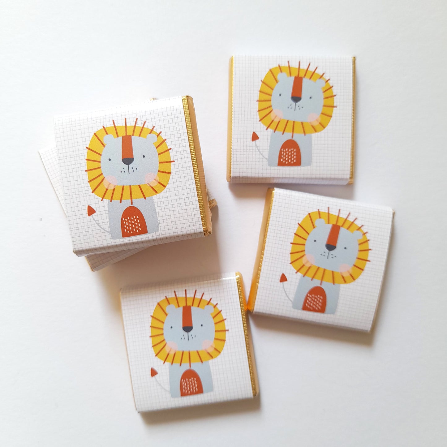 Cute Lion Personalised Chocolate Favours – Jungle Theme Party Treats (Pack of 25)