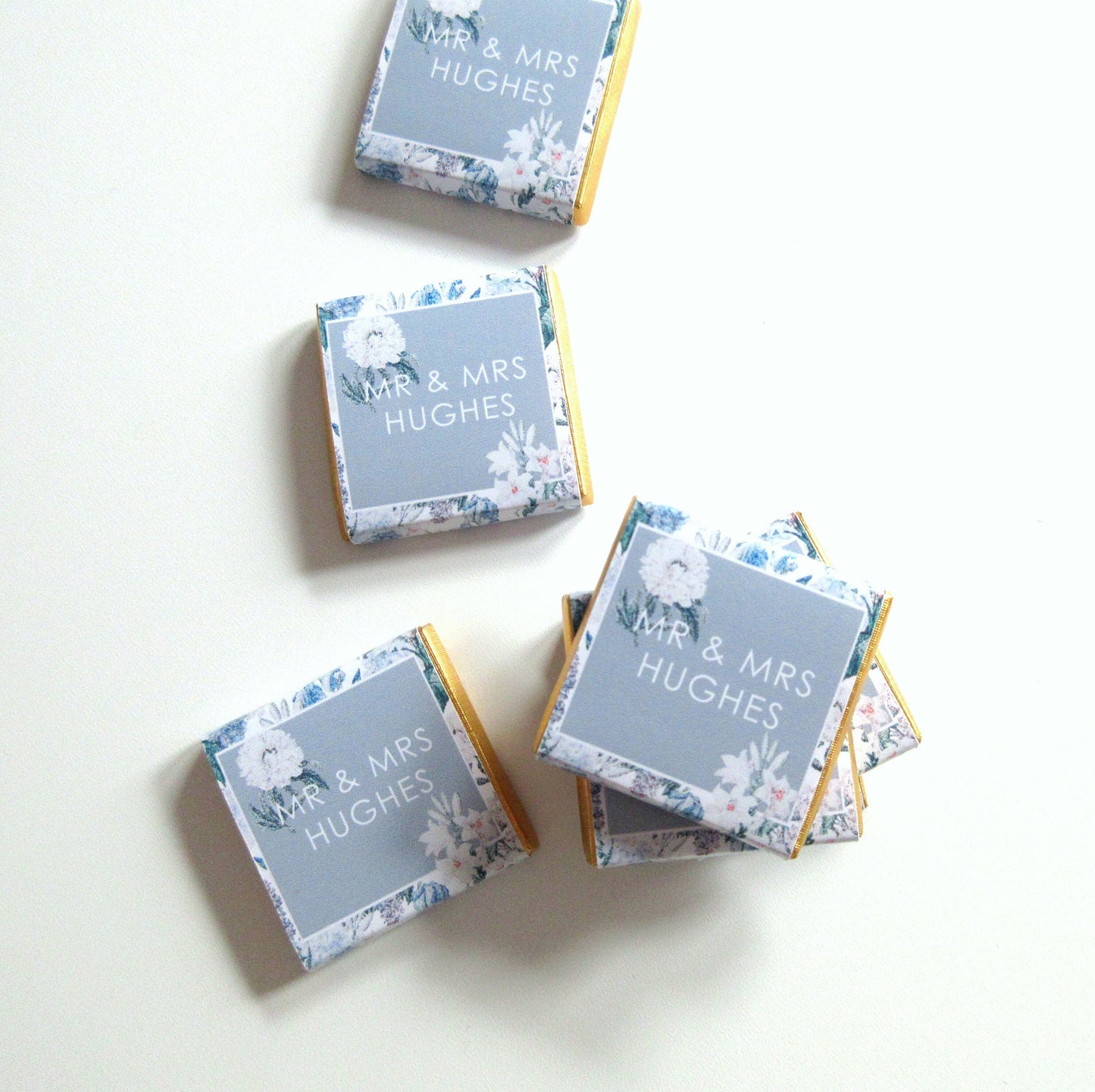 Personalized Blue Wedding Chocolates – Mr & Mrs, Floral Wedding Favours, Pack of 25