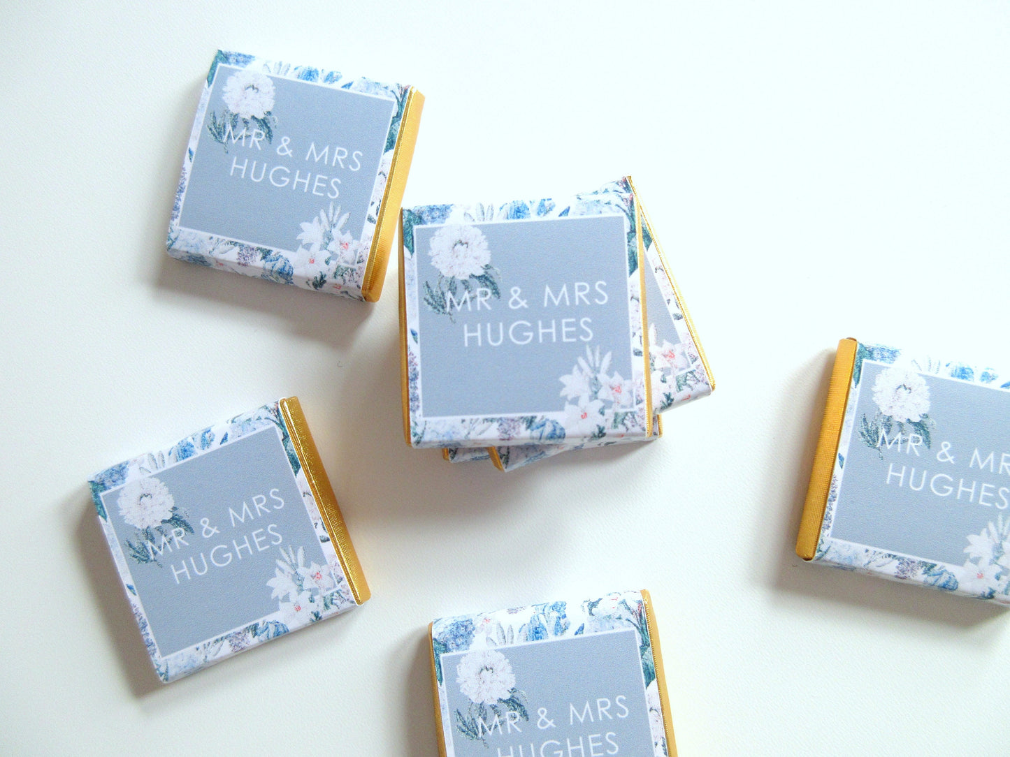 Personalized Blue Wedding Chocolates – Mr & Mrs, Floral Wedding Favours, Pack of 25