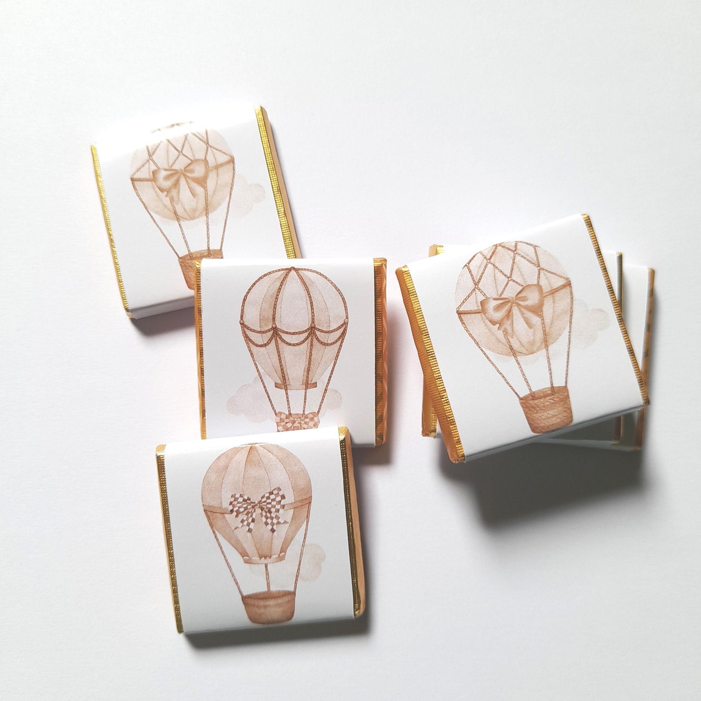 Neutral Hot Air Balloon Chocolate Favours – Pack of 25