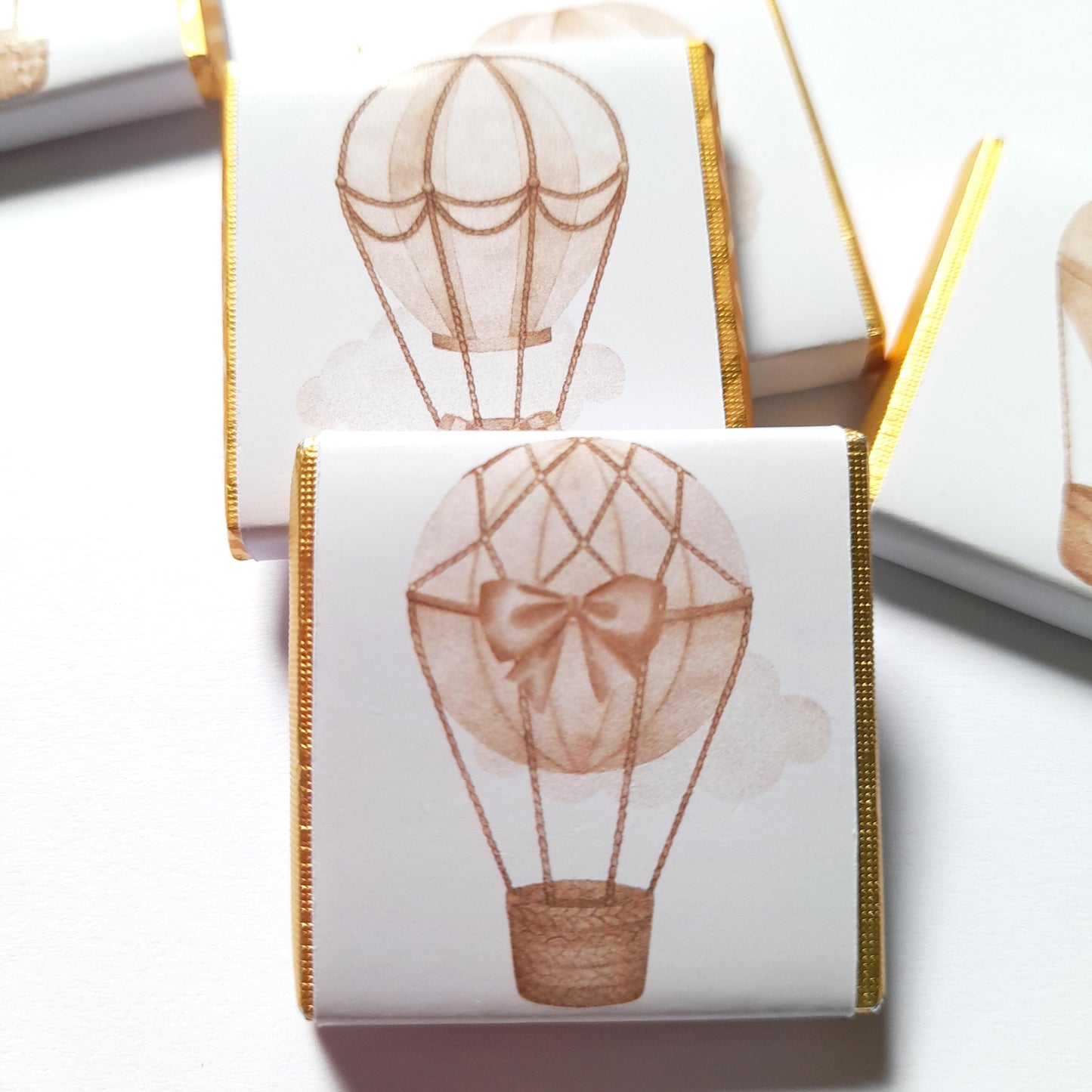 Neutral Hot Air Balloon Chocolate Favours – Pack of 25