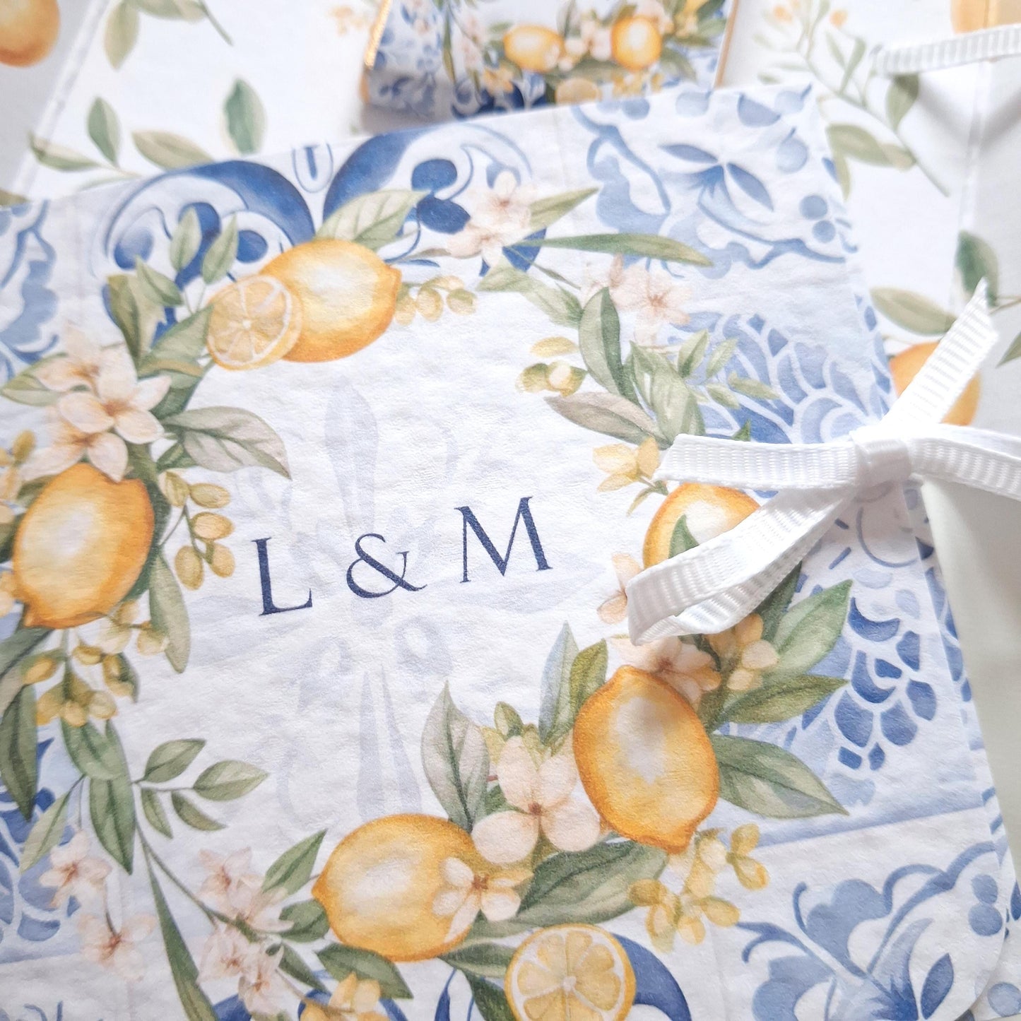 Italian Style Wedding Favours – Personalised Chocolate Thank-You Gifts