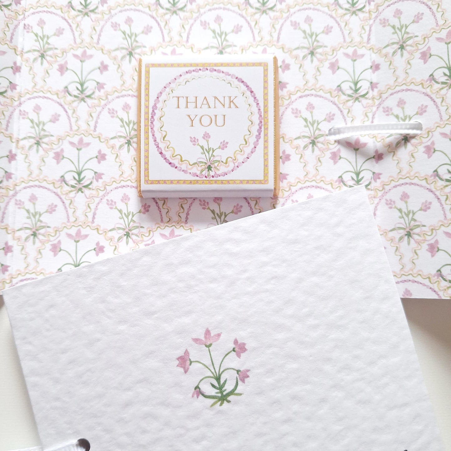 Lilac Floral Wedding Favours with Chocolate – Personalised Guest Gifts