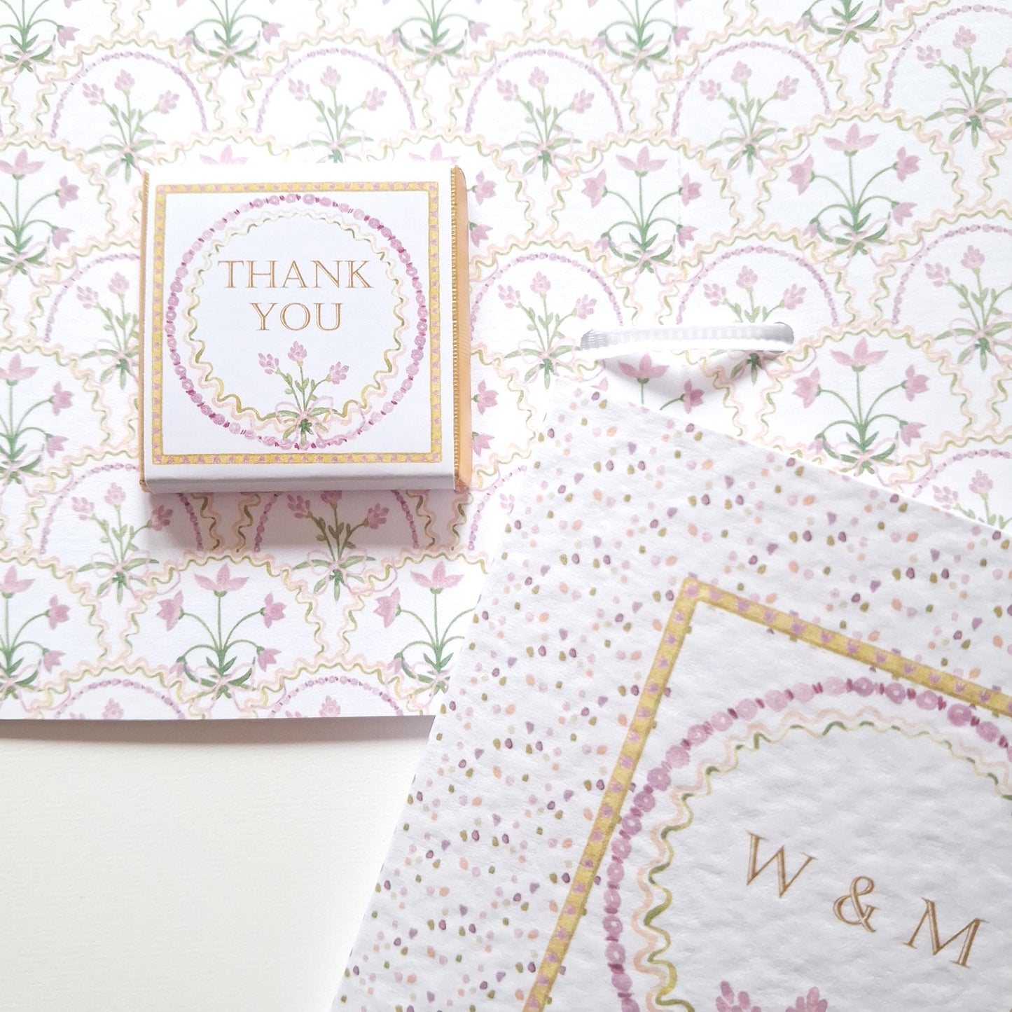 Lilac Floral Wedding Favours with Chocolate – Personalised Guest Gifts