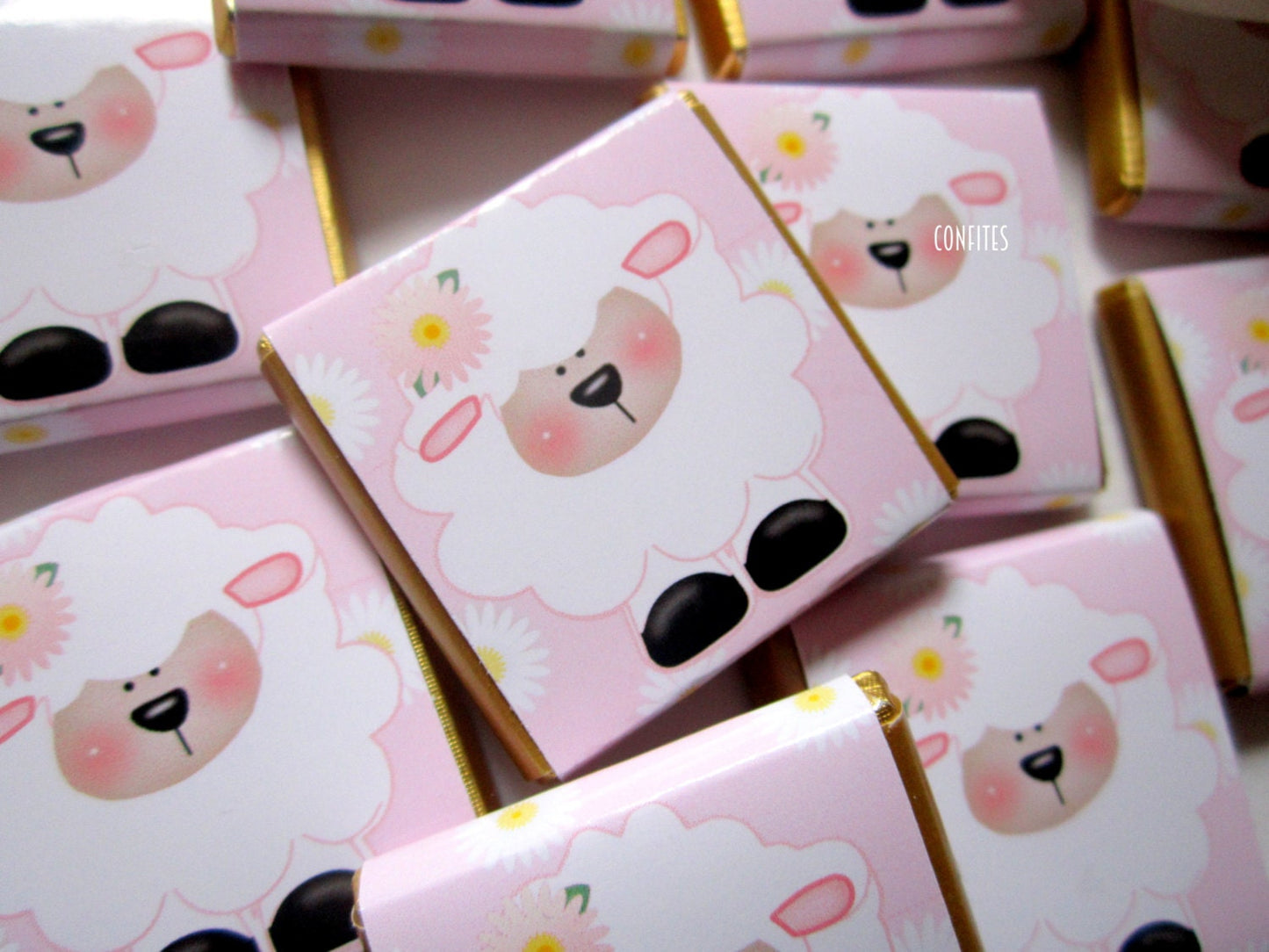 Lamb Chocolate Favours – Personalised Pack of 25