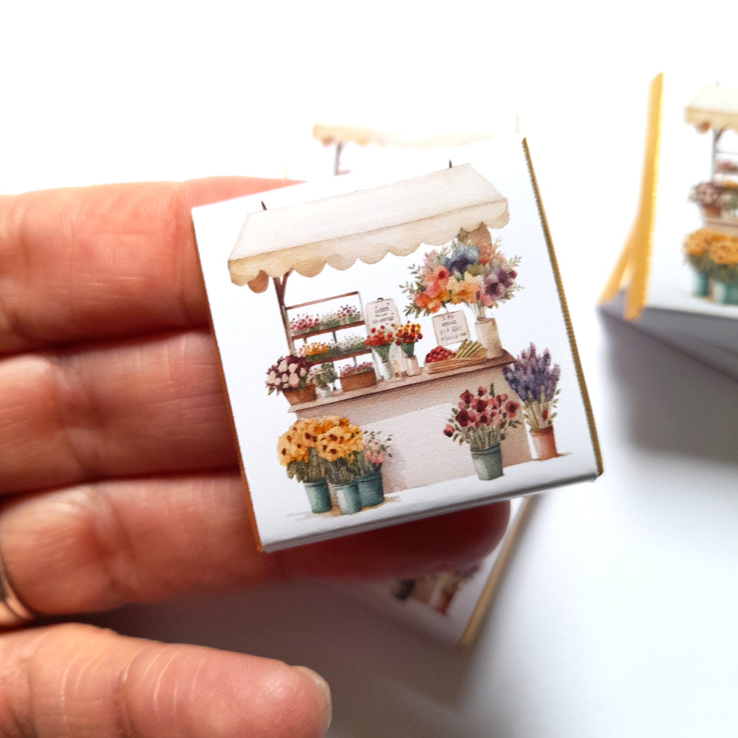 Flower Market Personalised Chocolate Favours – Custom Party Treats for Baby Showers, Birthdays & Weddings (Pack of 25)