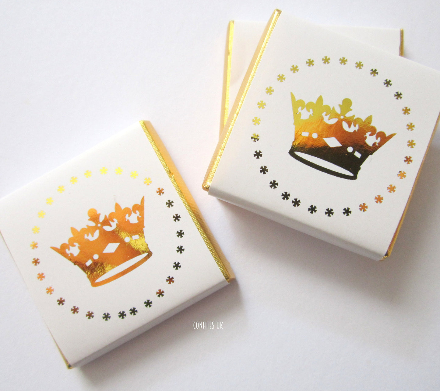 Personalized Golden Crown Chocolate Favours – Elegant Party Favours for Any Occasion (Pack of 25)