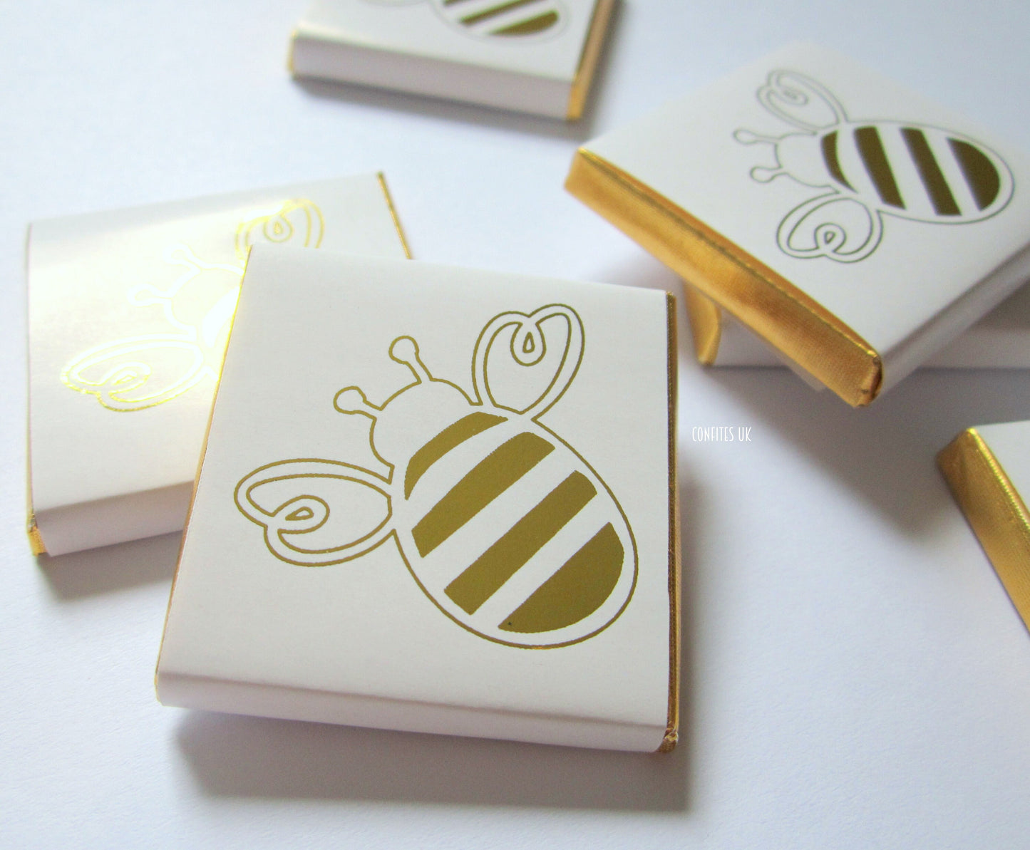 Personalized Little Bee Chocolate Favours – Elegant White and Gold Design, Party Favors & Guest Gifts, Pack of 25