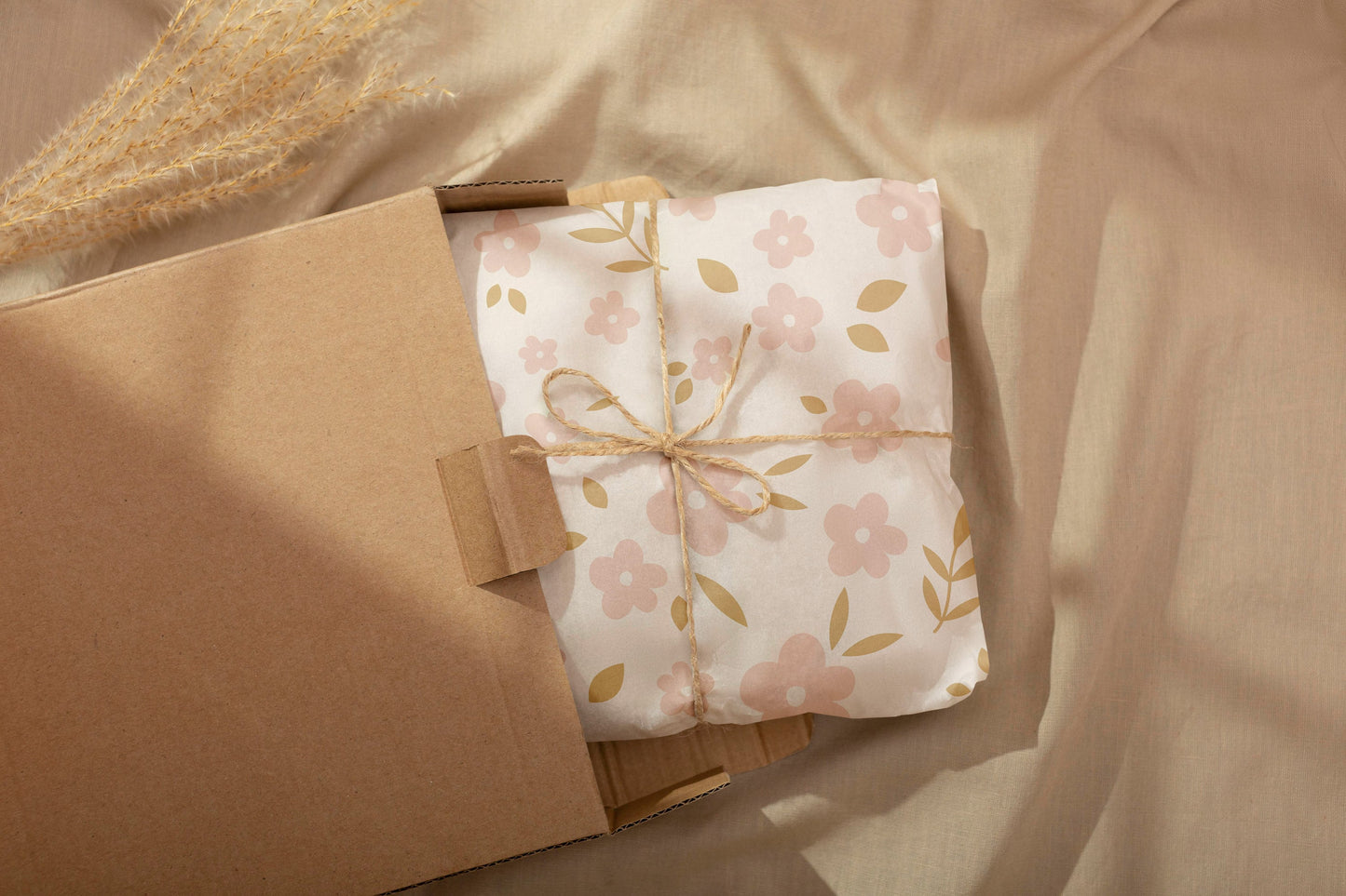 Boho Floral Gift Paper Sheet with Little Pink Flowers – Large Size, Elegant Wrapping