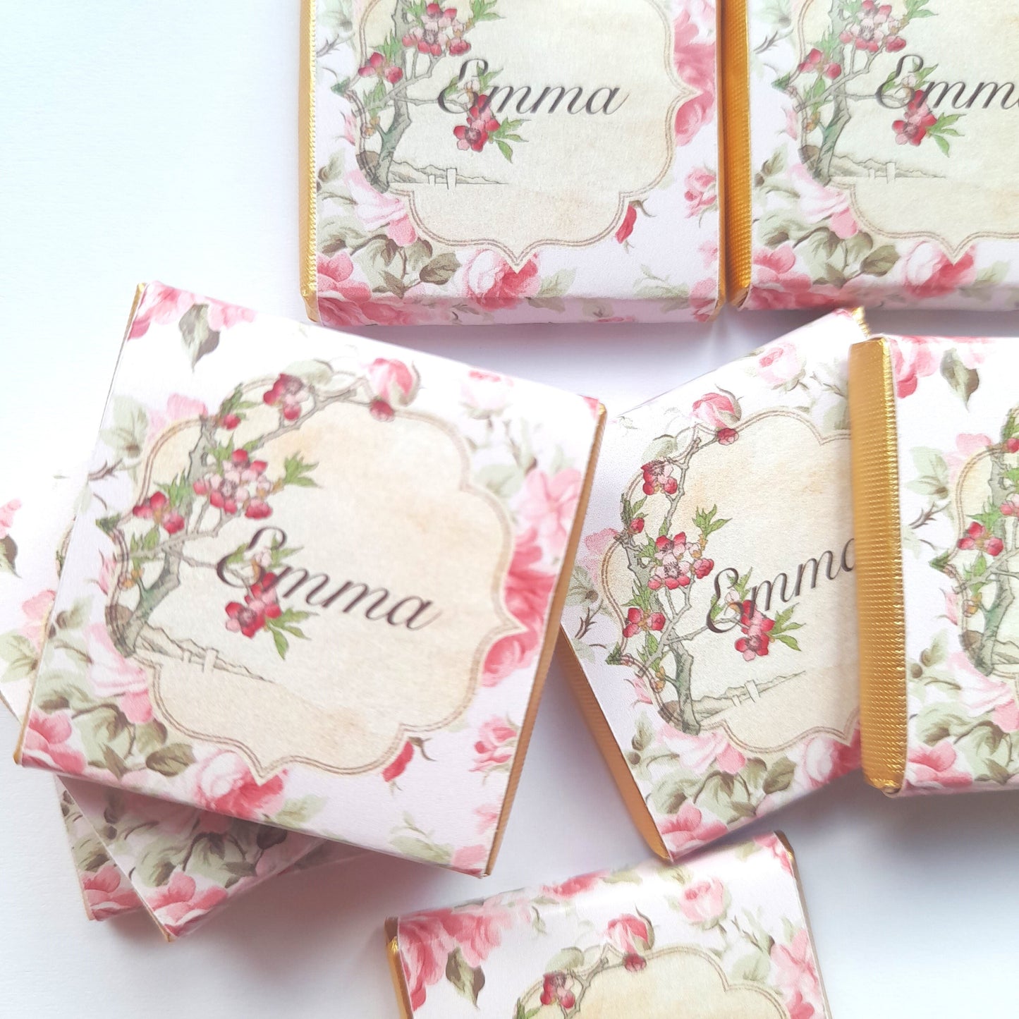 Roses Themed Birthday Chocolate Favours – Personalized Guest Party Treats (25 pcs)