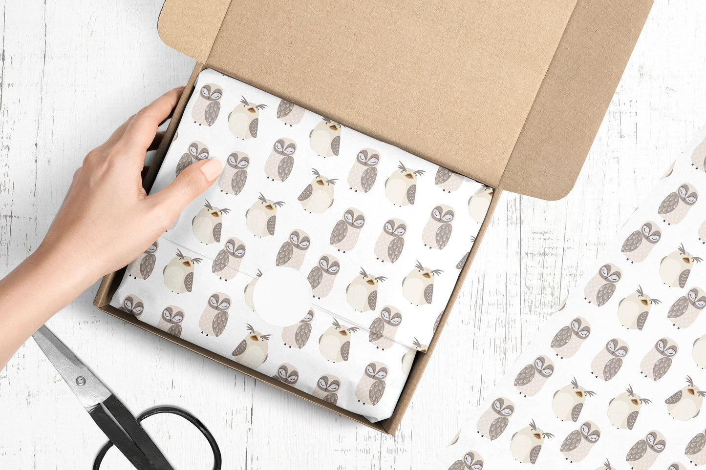 Cute Happy Owls Gift Paper – Premium Large Wrapping Sheet