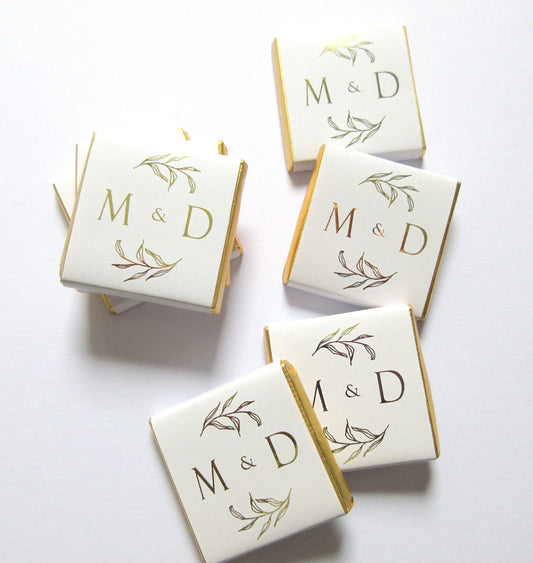 Personalized Wedding Chocolate Favours – Golden Leaves and Initials Design, White & Gold (Set of 25)