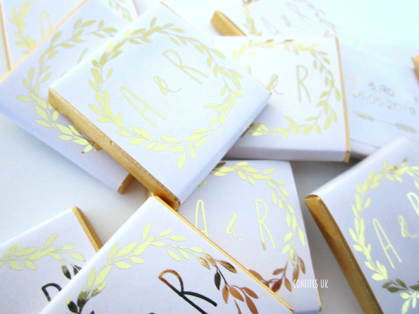 Personalized Wedding Chocolate Favours – Golden Wreath Design, White & Gold Wedding Favours (Pack of 25)