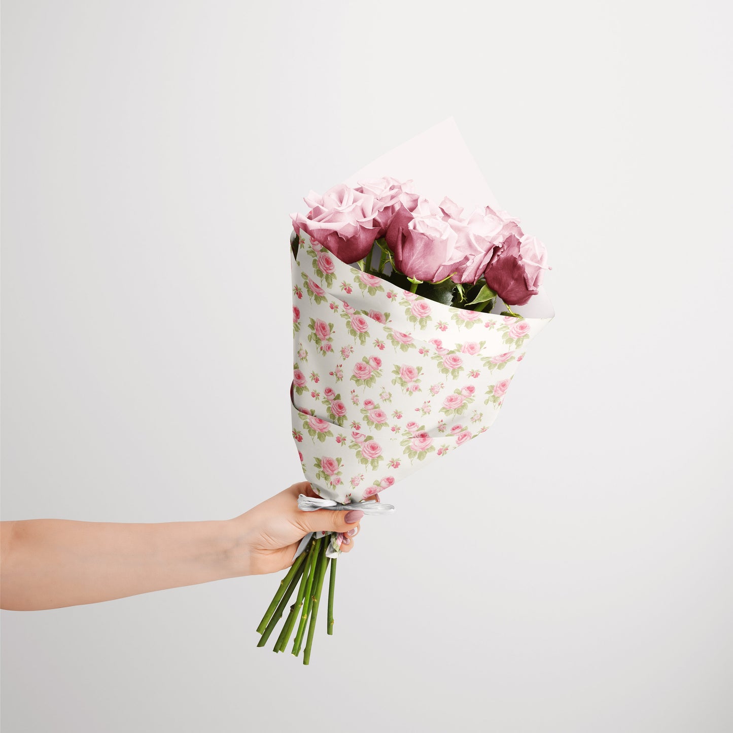 Large Retro Rococo Roses Gift Paper – Elegant Floral Wrapping Sheet