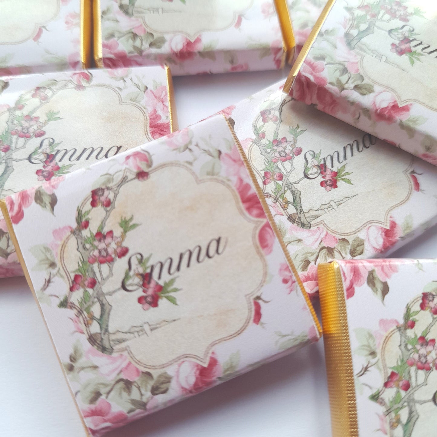Roses Themed Birthday Chocolate Favours – Personalized Guest Party Treats (25 pcs)