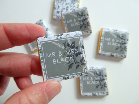 Personalized Green Wedding Chocolate Favours – Custom Guest Favours (Pack of 25)