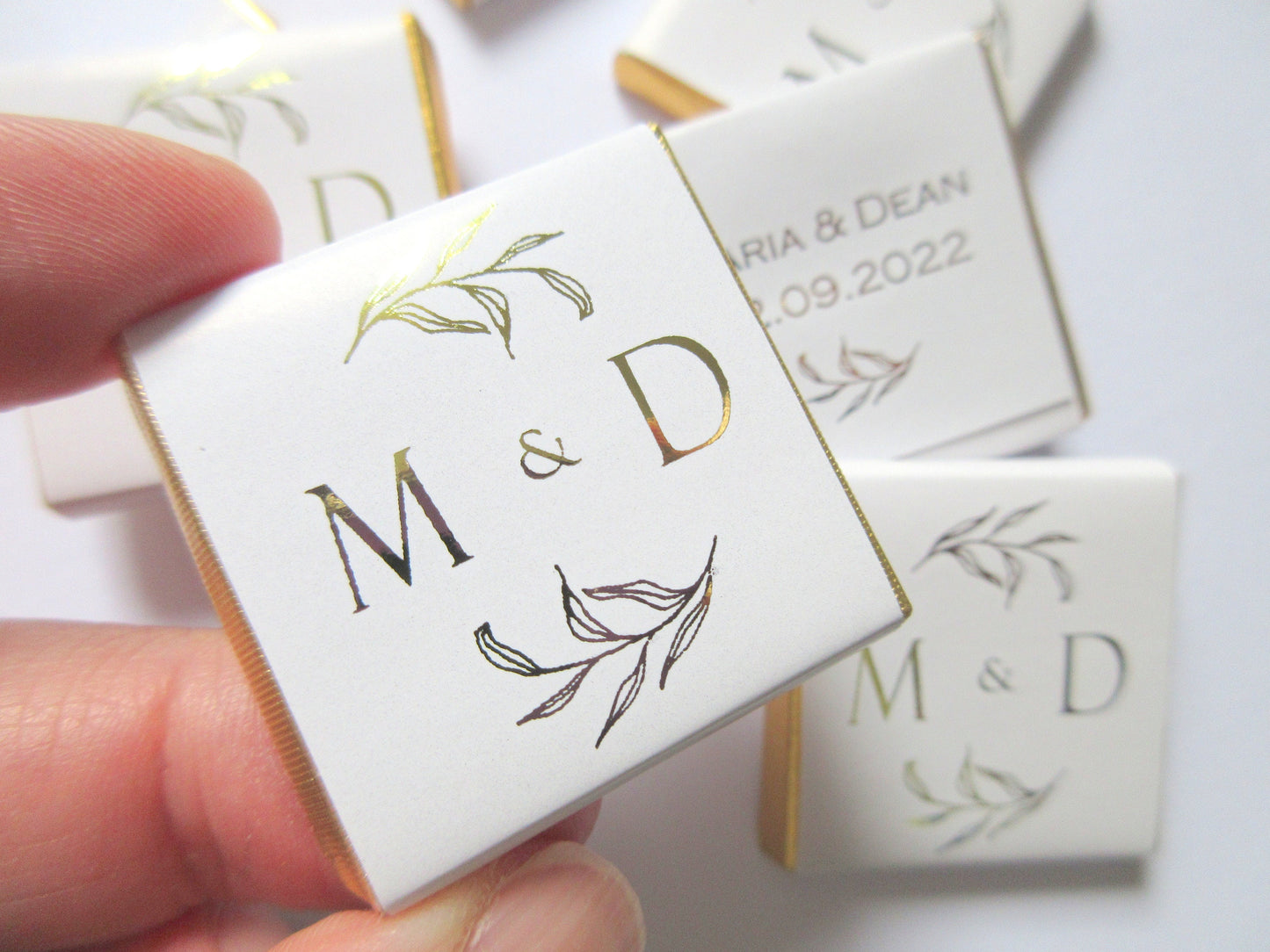 Personalized Wedding Chocolate Favours – Golden Leaves and Initials Design, White & Gold (Set of 25)
