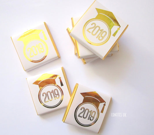 Personalized Graduation Year Chocolate Favours – Gold Cap & Year, Guests Favours, Pack of 25
