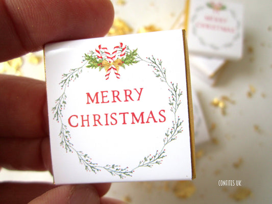 Personalised Christmas Wreath Chocolate Favours – Pack of 25