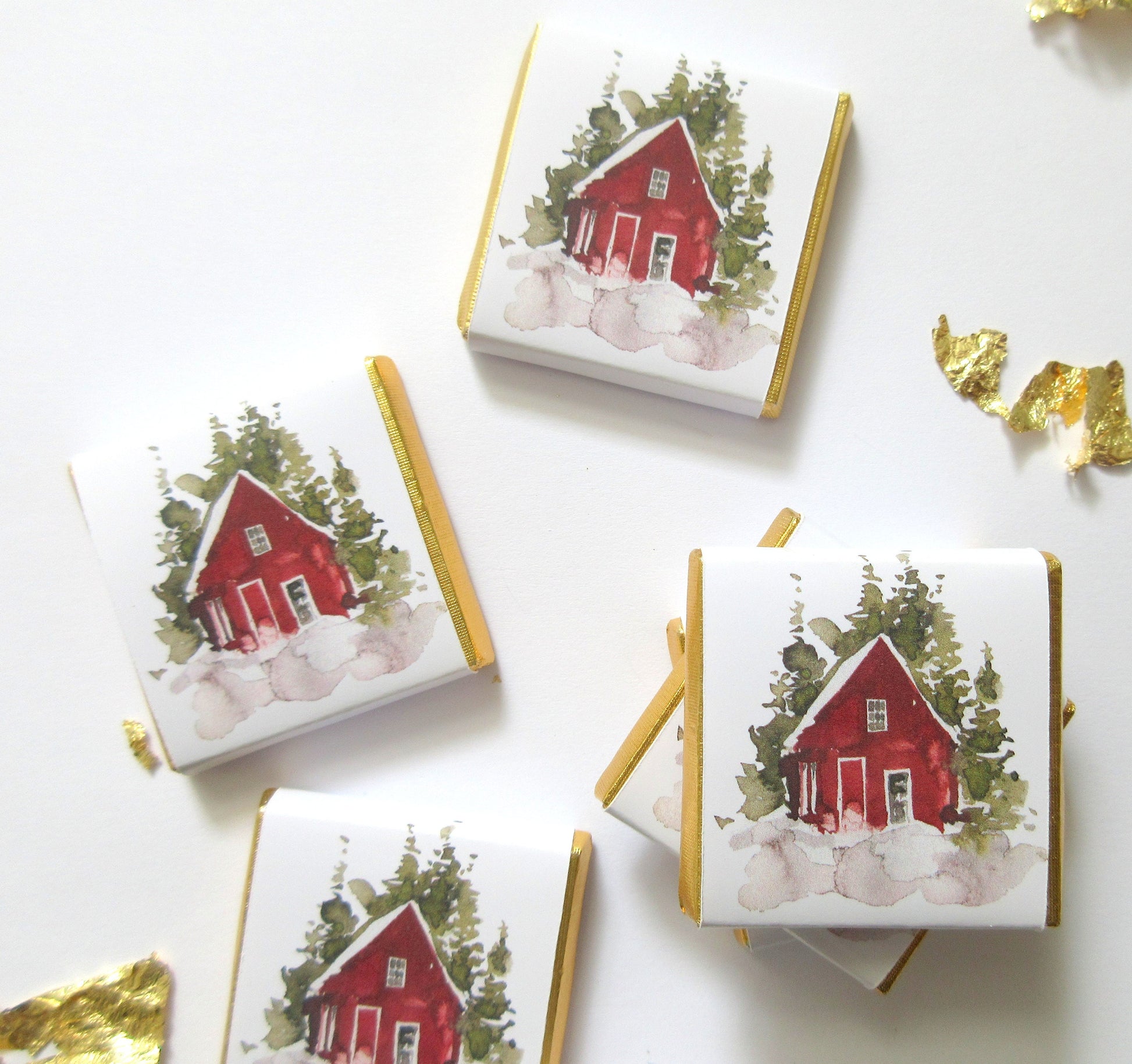 Mini, woodland-themed chocolates that can be customised with a message.
Suitable for stocking fillers, party favours, or table treats.