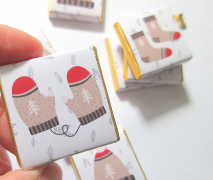 Cosy Christmas Chocolate Favours – Personalised (Pack of 25)