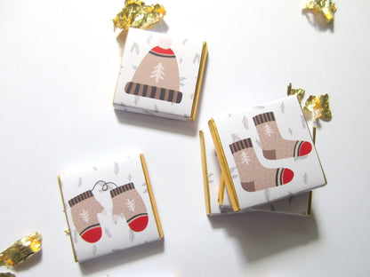 Cosy Christmas Chocolate Favours – Personalised (Pack of 25)
