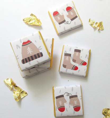 Cosy Christmas Chocolate Favours – Personalised (Pack of 25)