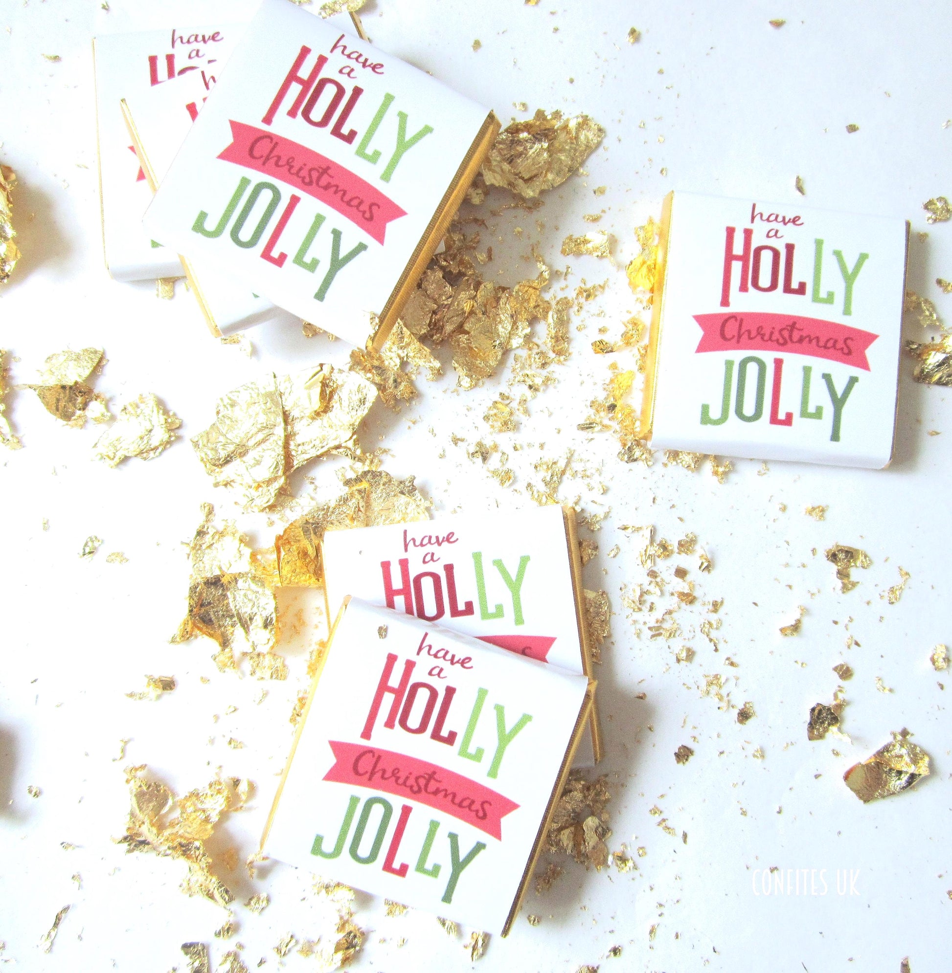 estive white Christmas chocolate with gold foil trim and a personalised back.
Ideal for stockings, party tables, or as gifts for holiday guests