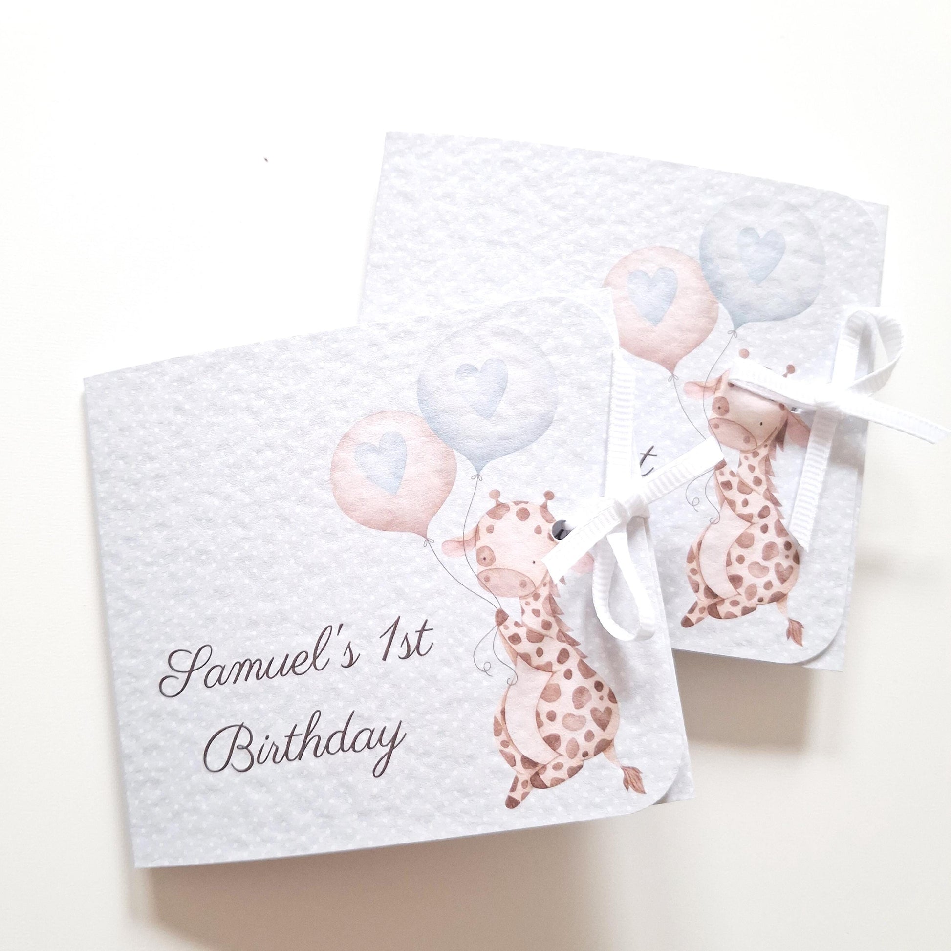 Personalised Baby Giraffe 1st Birthday Favours for Boys - Chocolate Treats
Handmade milk or vegan chocolate favours for a boy's 1st birthday, made in the UK.