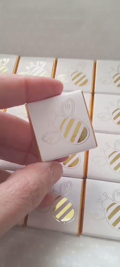 Personalised Bee Chocolate Favours – Elegant Guest Gifts (25 Pack)